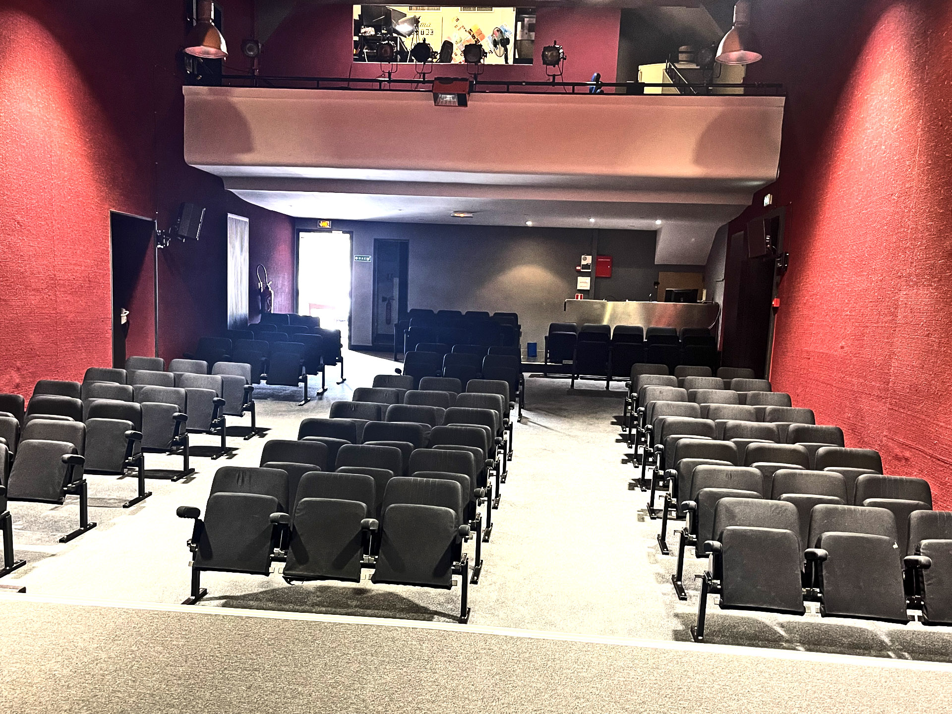 Salle depuis la scène